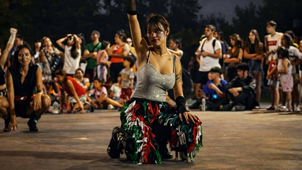 Los Caprichosos es, quizás, una de las más conocidas de Hurlingham por su constante actividad