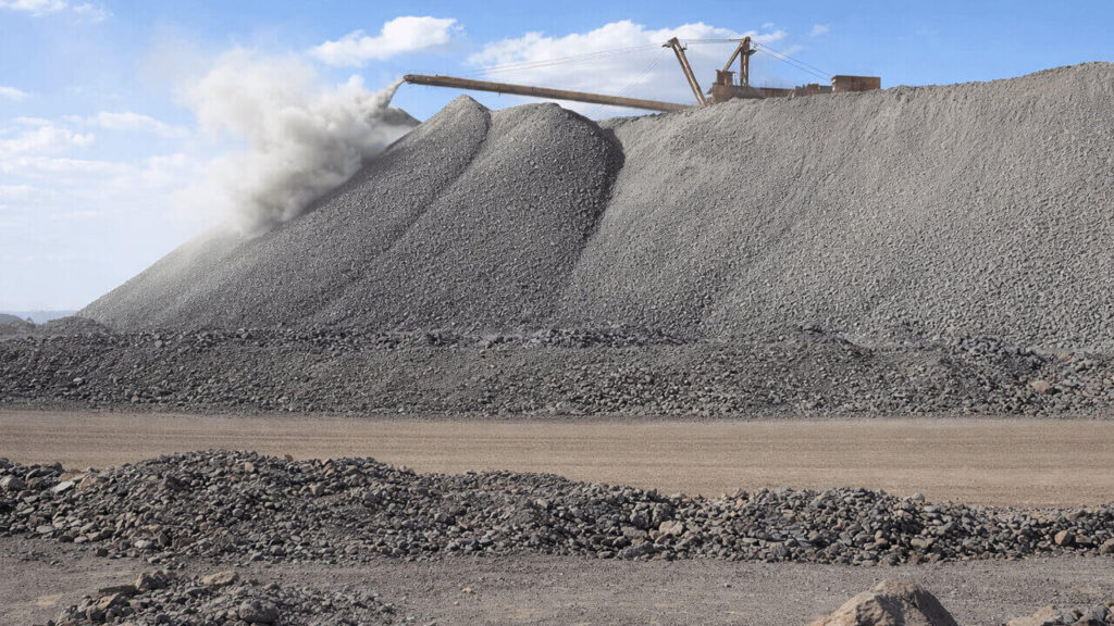 Mina de Bayan Obo, Mongolia, China, principal yacimiento de tierras raras del mundo