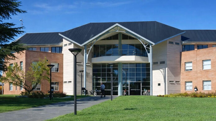 Municipio de Hurlingham cerrado por el paro general