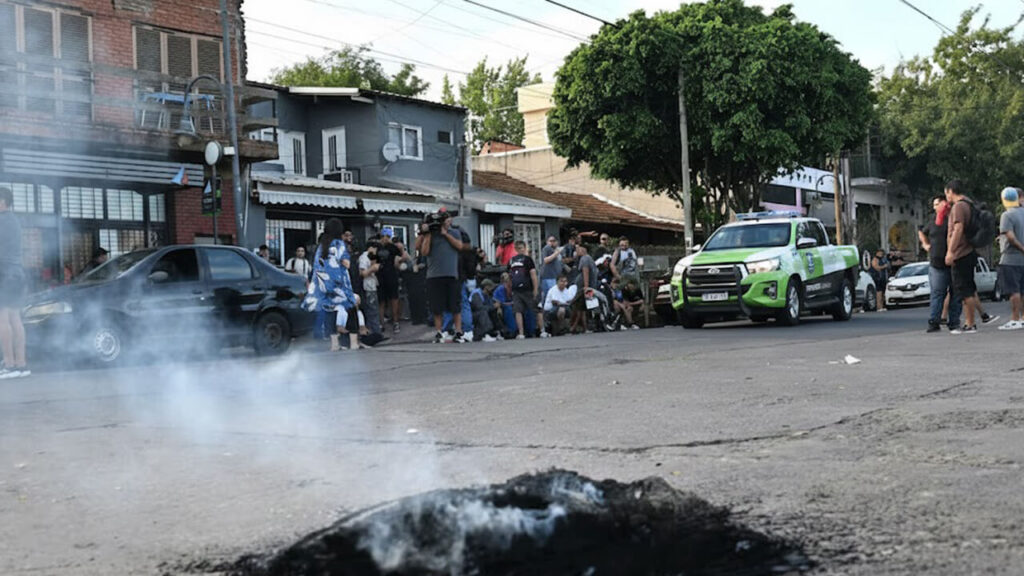 Una protesta que no ayuda, pero saca la bronca, Fate cerró definitivamente