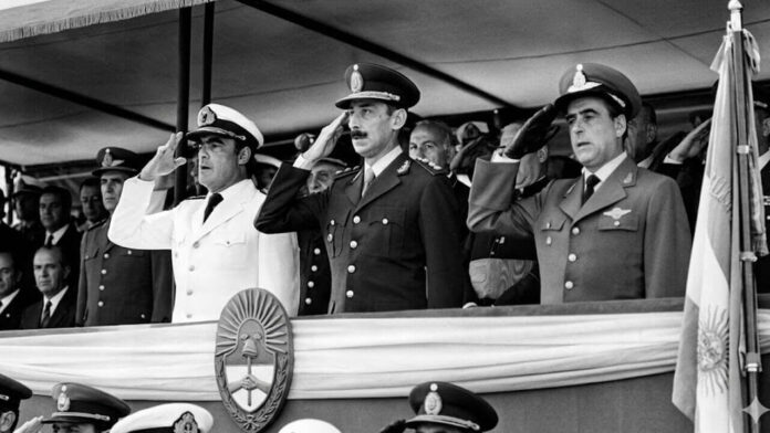 A 50 años del golpe de 1976 siete de cada diez argentinos condenan la dictadura y respaldan los juicios