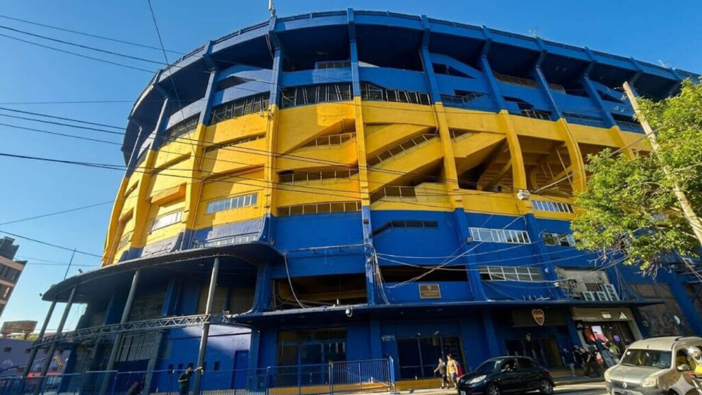 Así se ve hoy el ingreso principal que será remodelado para darle espectacularidad al estadio