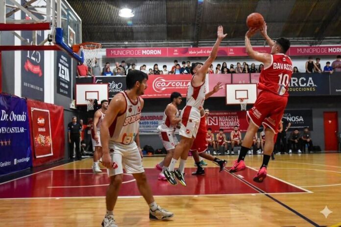 Club Morón volvió al Torneo Federal con un triunfazo ante Sportivo Pilar y desató una fiesta en casa