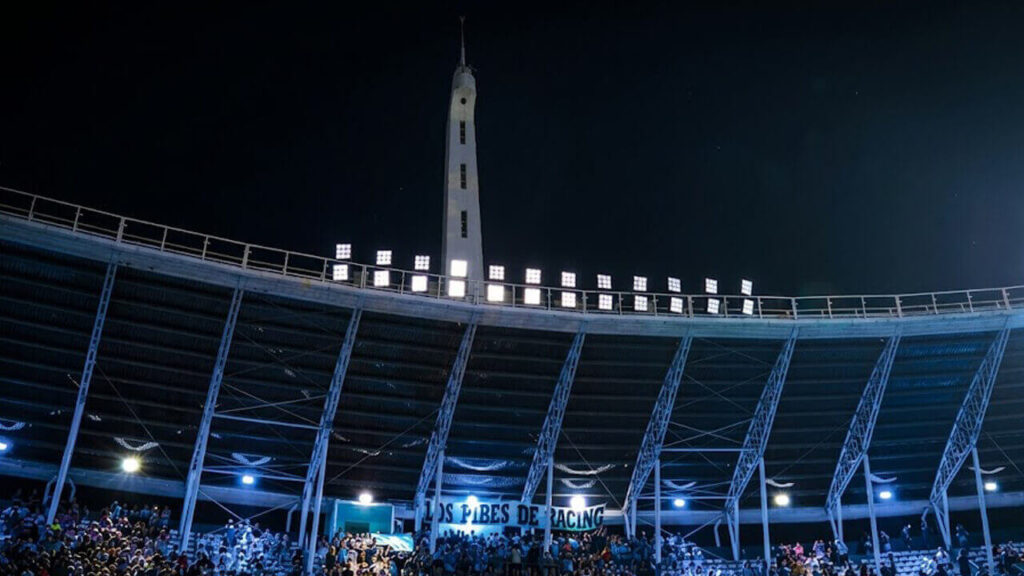 Estadio Presidente Perón. Popularmente es conocido como El Cilindro de Avellaneda
