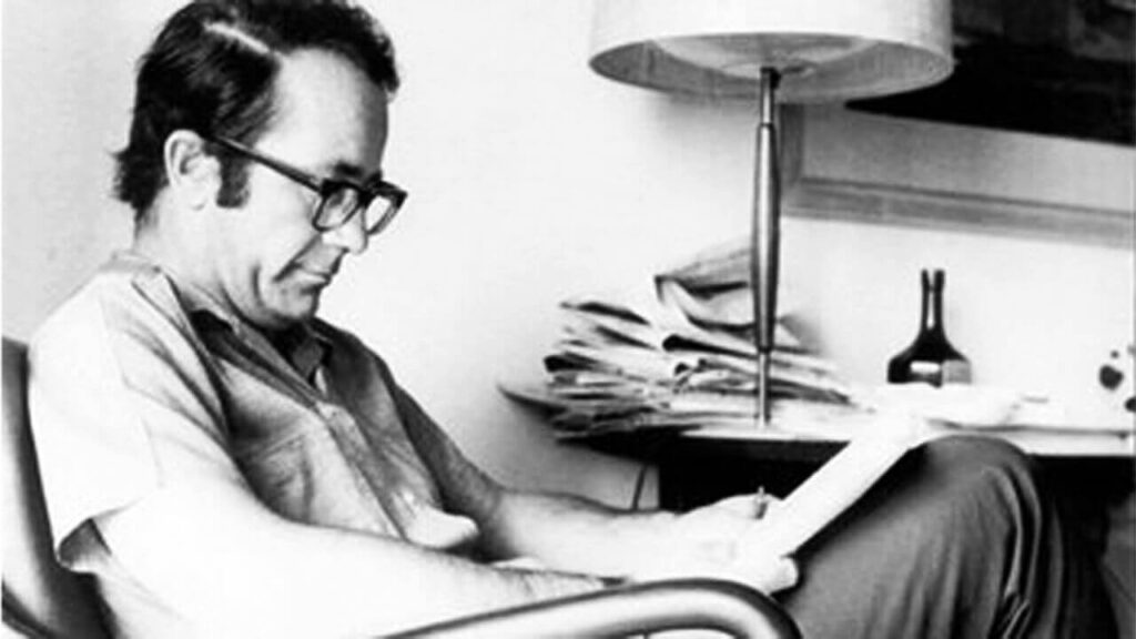 Histórica foto de Rodolfo Walsh, un hombre comprometido a resolver los casos más oscuros de la represión ilegal