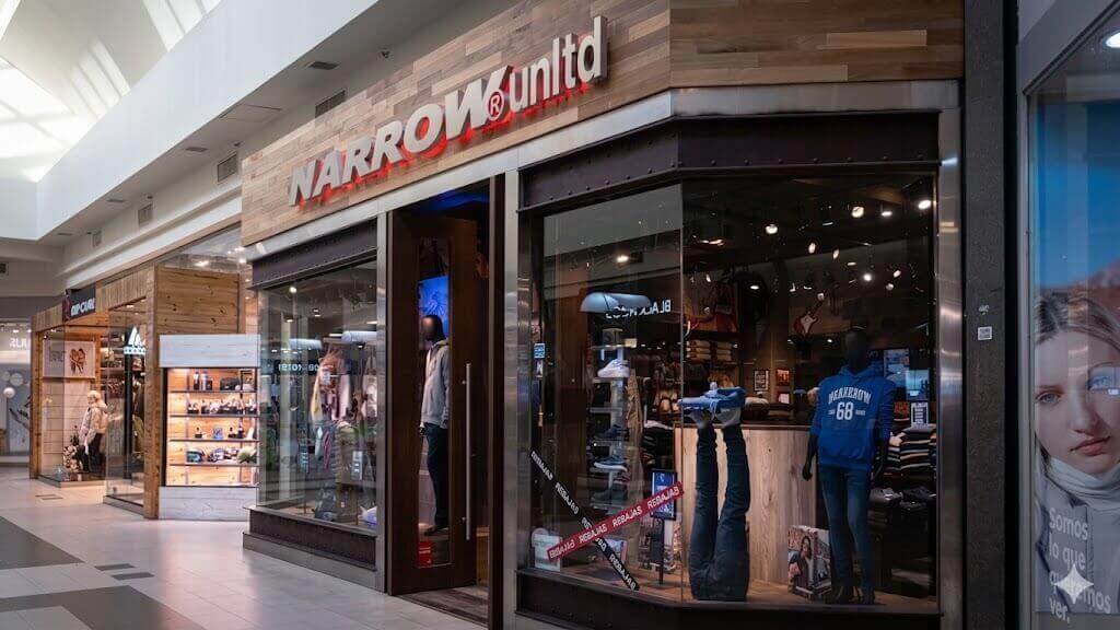 Incluso Plaza Oeste no cambio en nada su esctura ni su oferta de servicios, mientras los que fue Showcenter terminó en la ruina