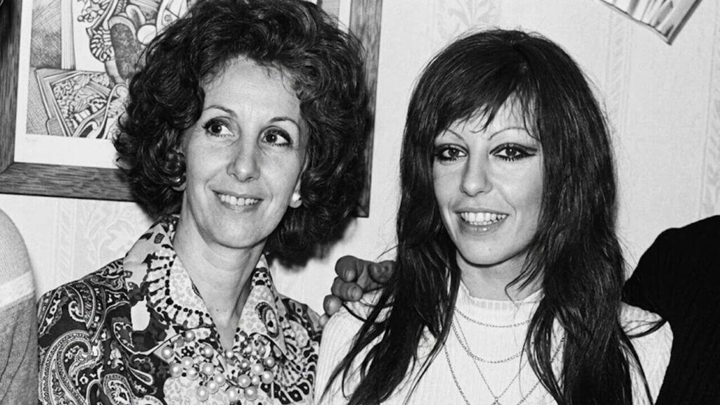 Madre e hija el día del casamiento de la última, Laura Rita Carlotto con Oscar  Montoya