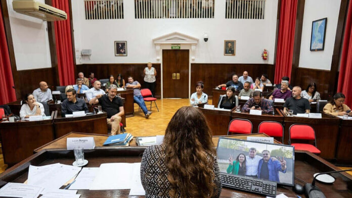 Morón la fractura oficialista y la vieja pregunta del poder menos es más en política