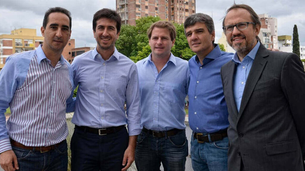 Zabaleta cuando era intendente de Hurlingham y se juntaba en Morón con los futboleros del PRO para saber de qué se trataba el negocio del fútbol 