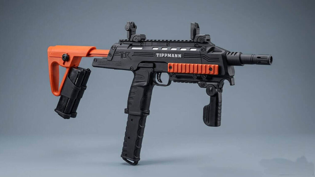 El Byrna TCR (Rifle Compacto Táctico) se posiciona como una herramienta clave para el operador Byrna