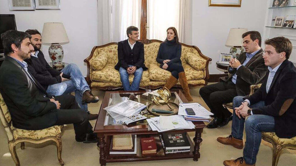 Zabaleta como intendente de Hurlingham. Épocas en que visitaba a María Eugenia Vidal gracias a su relación con Cristian Ritondo. Ahí jamás se tocaba el negocio del fútbol. El eje eran las obras para el distrito.