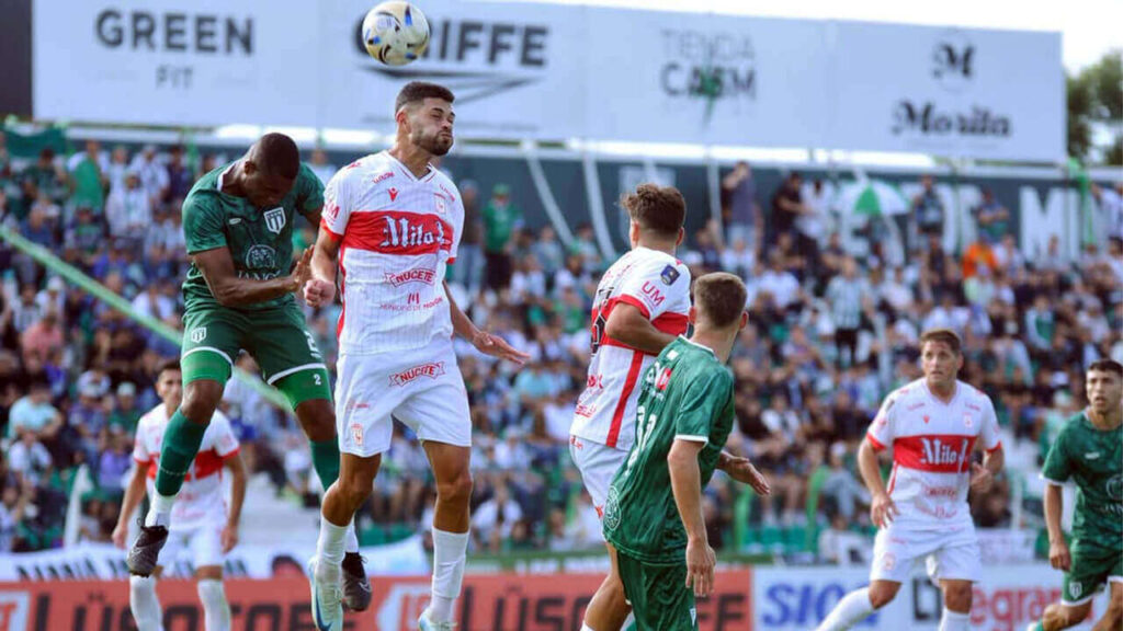 Deportivo Morón Cayó aunque hubo esfuerzos e intentos, pero no le alcanzaron al final