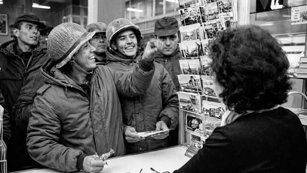Avanzar sobre Malvinas. Primero fue una aventura. Luego llegó el infierno en las naves del Atlántico.
