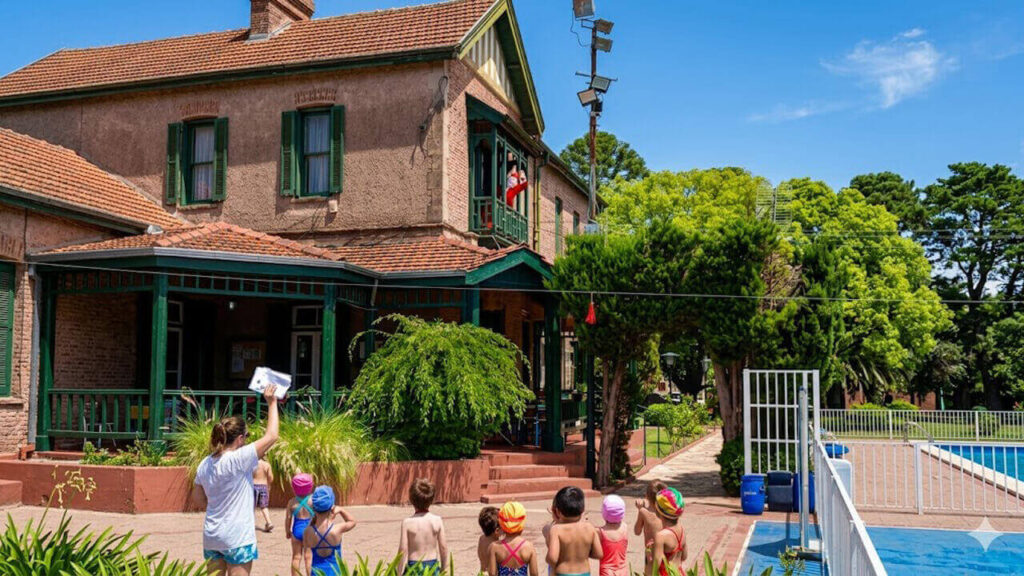 Club El Retiro, una perla de Hurlingham para hacer deportes y disfrutar de su exquisito restaurant con cocina de autor