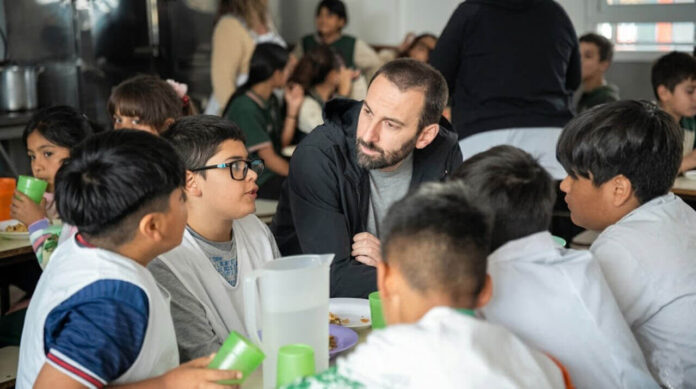 Las amenazas en escuelas encendieron las alarmas y Damián Selci escucha a los chicos de primaria ante los últimos acontecimientos de violencia en las Escuelas Públicas y Privadas