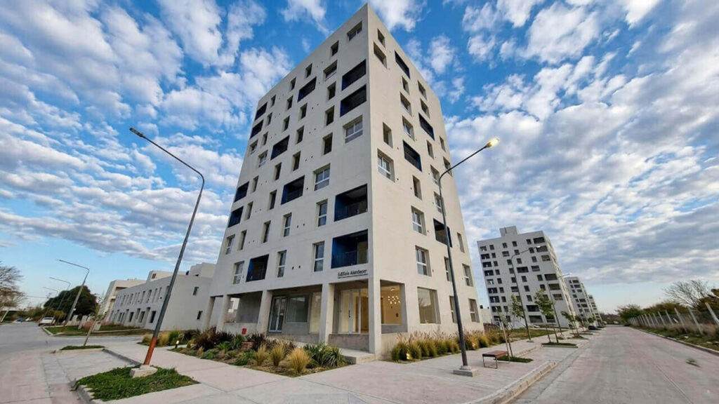 El Procrear de El Palomar, verde, árboles y veredas y calles anchas, se convertirá en un ghetto de las fuerzas de seguridad