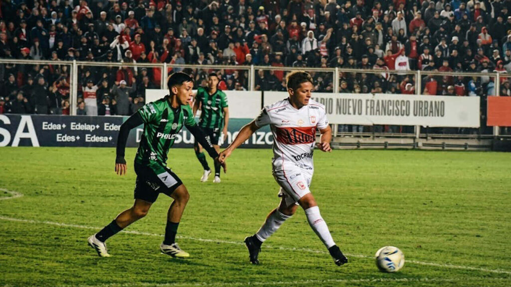 Juan Manuel Olivares, uno de los hombres que hizo posible Deportivo Morón puntero