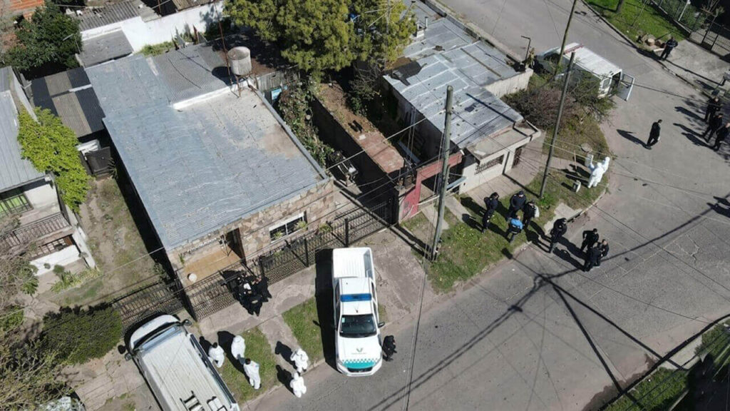 La casa del terror, donde se cometieron los hechos, apenas llegó la policía