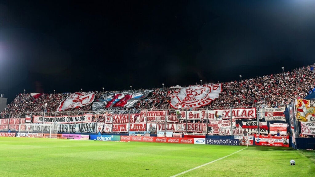 El próximo desafío de Morón estará acompañado por la inmensa hinchada