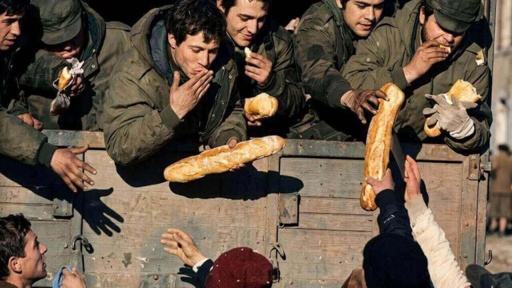 Los pibes al llegar al continente recibían lo que cada vecino de Santa Cruz, de Chubut tenía a mano y claro que lo tomaban