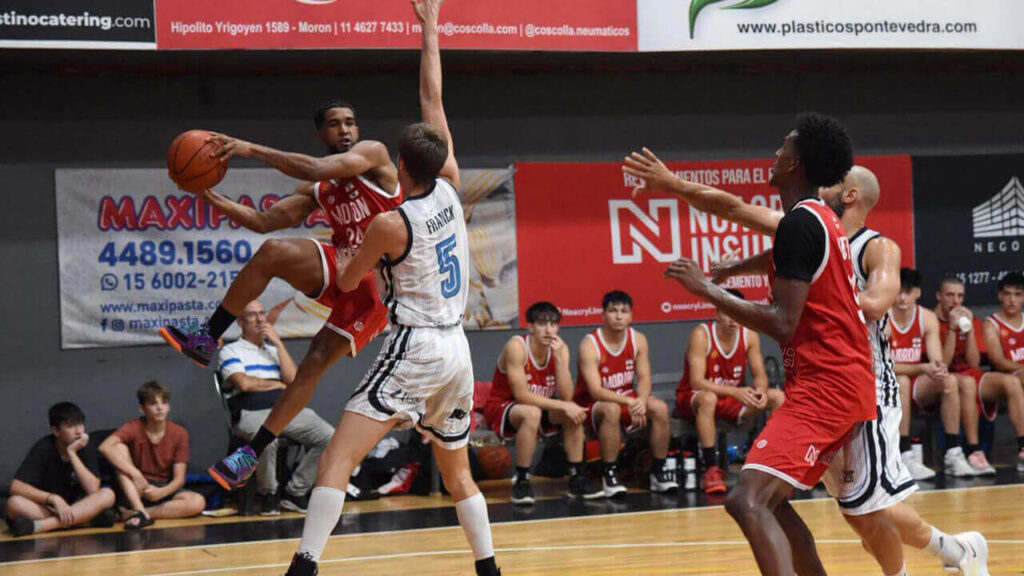 Morón ganó y recuperó la sonrisa en la Liga Metropolitana 