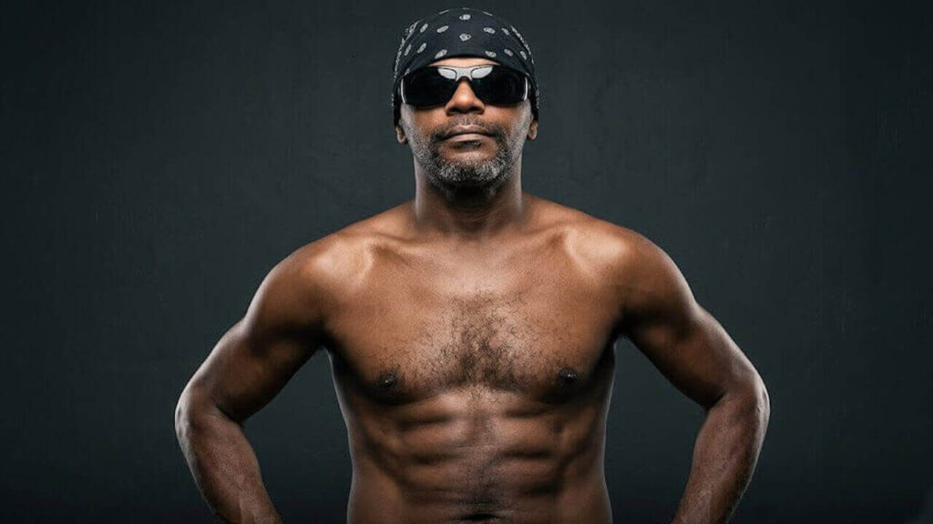 Una de las mejores fotos de Tito el cantante que reproduce en exclusiva Diario Anticipos