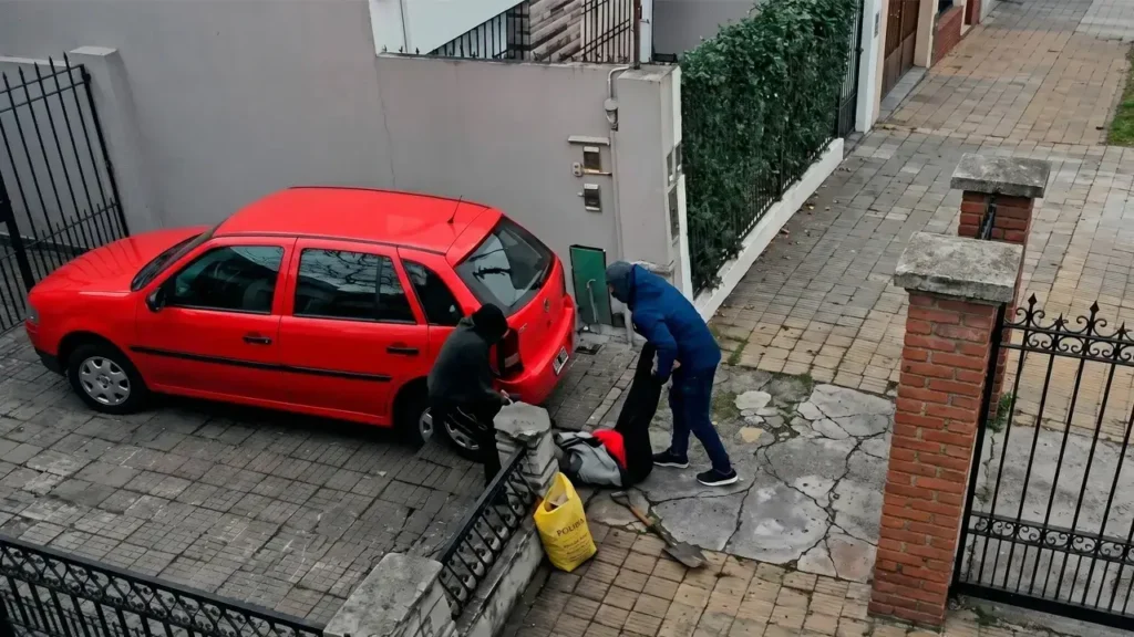 De la Policía Municipal al Municipio bajo fuego. Dos adultos que no pudieron defenderse atacados por sorpresa por encapuchados. El Municipio no puede frenar la ola de inseguridad.
