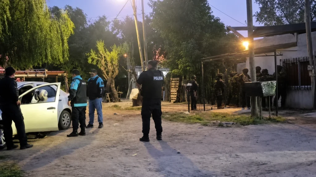 El operativo policial en Morón por la noche dio resultados positivos