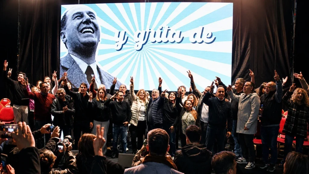 Alberto Descalzo asumió el PJ en el marco de la euforia militante