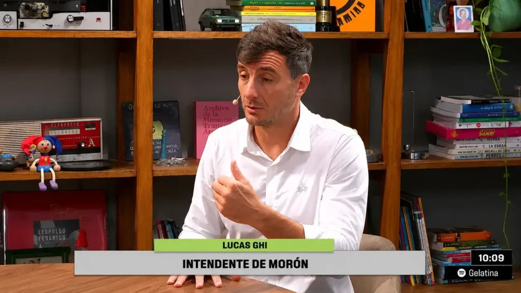 Ghi y Larreta. En Gelatina, los medios para adolescentes y jóvenes que ahora elige el intendente, habló de todo incluso del apoyo que le debe dar Cristina a Kicillof.