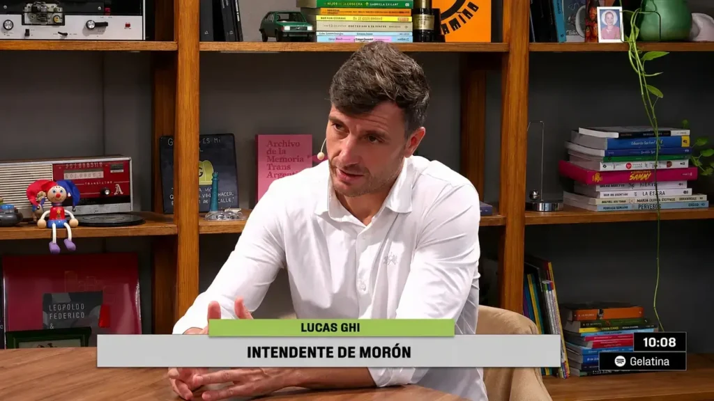 Ghi y Larreta. En Gelatina, los medios para adolescentes y jóvenes que ahora elige el intendente, habló de todo incluso del apoyo que le debe dar Cristina a Kicillof.