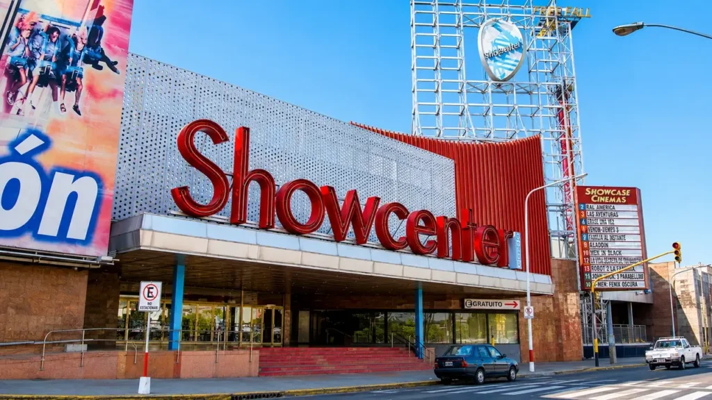Entre 1997 y 2001, durante cuatro años, ShowCenter brillo. Pero la crisis del corralito se lo llevó puesto.