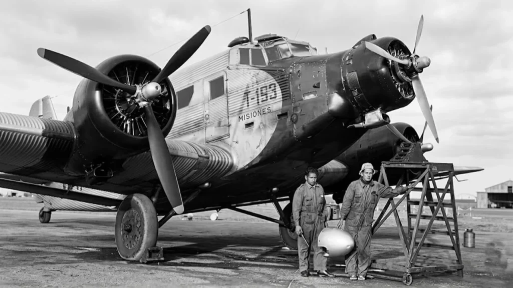Este es avión utilizado para disparar con ametralladora a los indios estafados que huyeron a Las Lomitas, Rincón Bomba