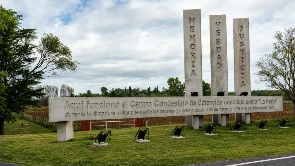 El Memorial que recuerda la existencia del Centro Clandestino La Perla