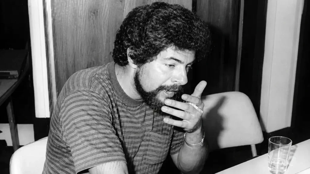 Luis "El Negro" Barroso, un aire a Alejandro Dolina marcó su trayectoria. Un tipo generoso y gran analista.