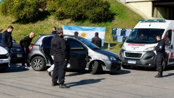 Brutal persecución desde Castelar a Ituzaingó con un tiroteo de por medio y un herido