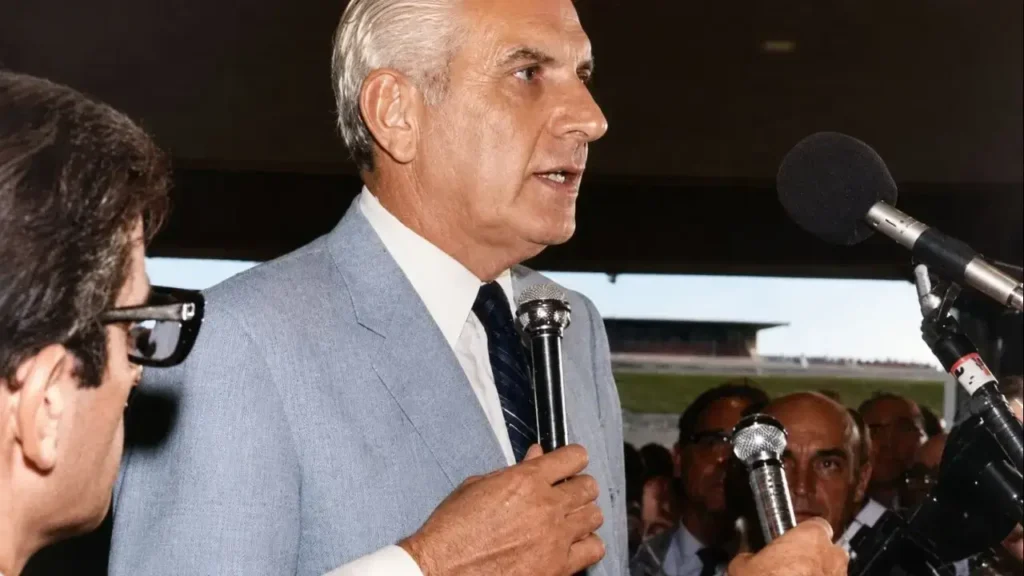 Pasó sin pena ni gloria frente al Poder Ejecutivo Nacional, y aunque siempre fue austero y prudente, continúo con las ejecuciones de militantes de organizaciones de base 