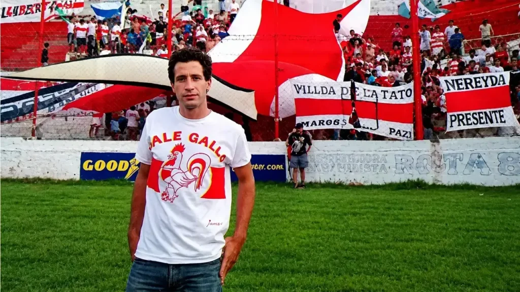 José Luis Chammah, uno de los sobrevivientes de la masacre ocurrida el 16 de diciembre de 2000 en la cancha de Almirante Brown, durante el clásico ante Deportivo Morón. El cabo Alfredo Silva le dio seis impactos de bala. Logró salvar su vida.
