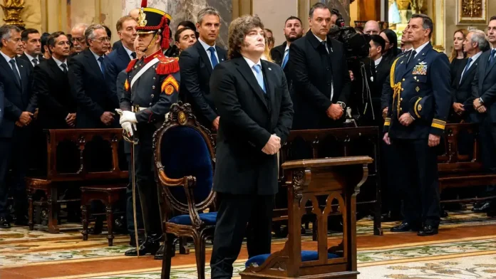 Milei frente a la Iglesia, recibió reproches
