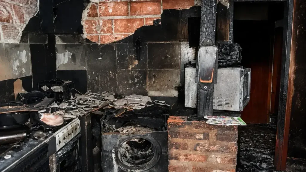La familia va a tener que empezar de cero la reconstrucción. El fuego fue brutal.