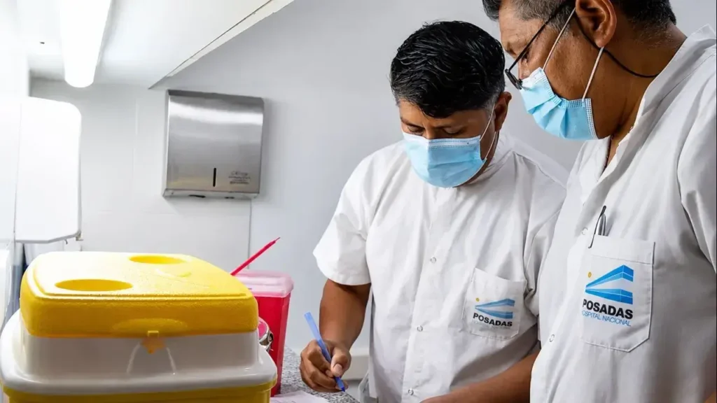 Un cuerpo de profesionales responsables y dedicados trabajan en el Hospital Posadas