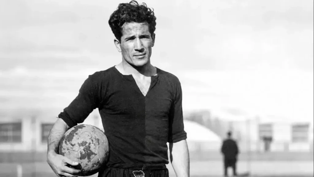 El primer número uno argentino. Claro que no había televisación, ni redes sociales para llevarlo a ser uno de los jugadores más importantes del país hasta la actualidad