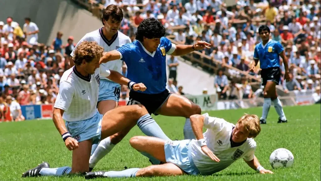 La imagen corresponde al partido de cuartos de final del Mundial de México 1986, disputado el 22 de junio de 1986 en el Estadio Azteca de Ciudad de México.