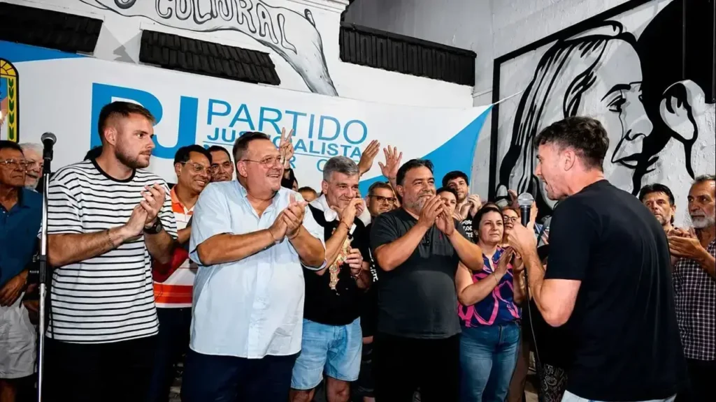 Lucas Ghi le habla al PJ la noche en que obtuvo la mayoría