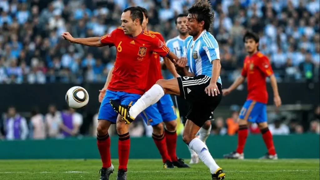 Sí puedo decir que la fotografía corresponde al amistoso Argentina 4-1 España, disputado el 7 de septiembre de 2010 en el estadio Monumental