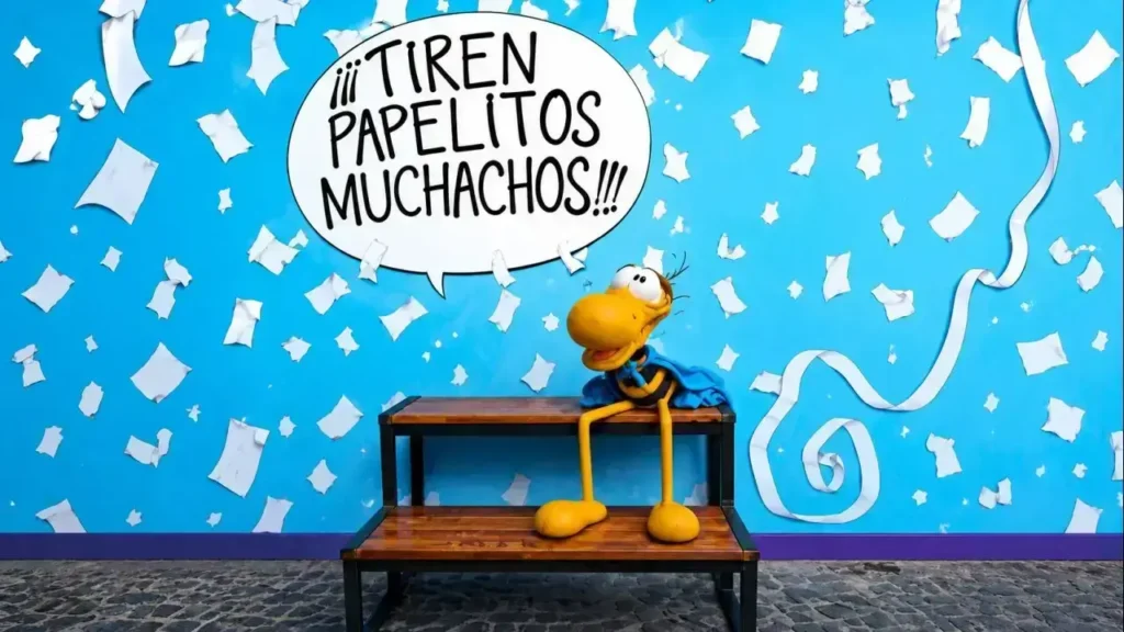 Caloi promovió la tira de papelitos, vieja tradición del fútbol argentino
