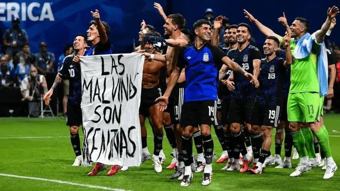 Felicidad, alegría, emoción, qué más después de ganarle a los ingleses y mostrarle la bandera en la cara