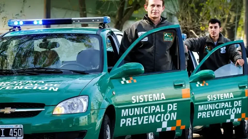 También existe la Patrulla de Prevención que en Morón se llama Patrulla Ciudadana. Nada alcanza. La falta de recursos es central.