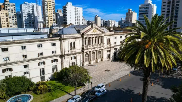 Lucas Ghi no convence con el proyecto de Policía Municipal, no tiene los votos y la oposición no sólo se opone sino que quiere que el Gobernador saque una Ley a la que puedan adherir los municipios para la creación de un organismo de prevención y represión letal.