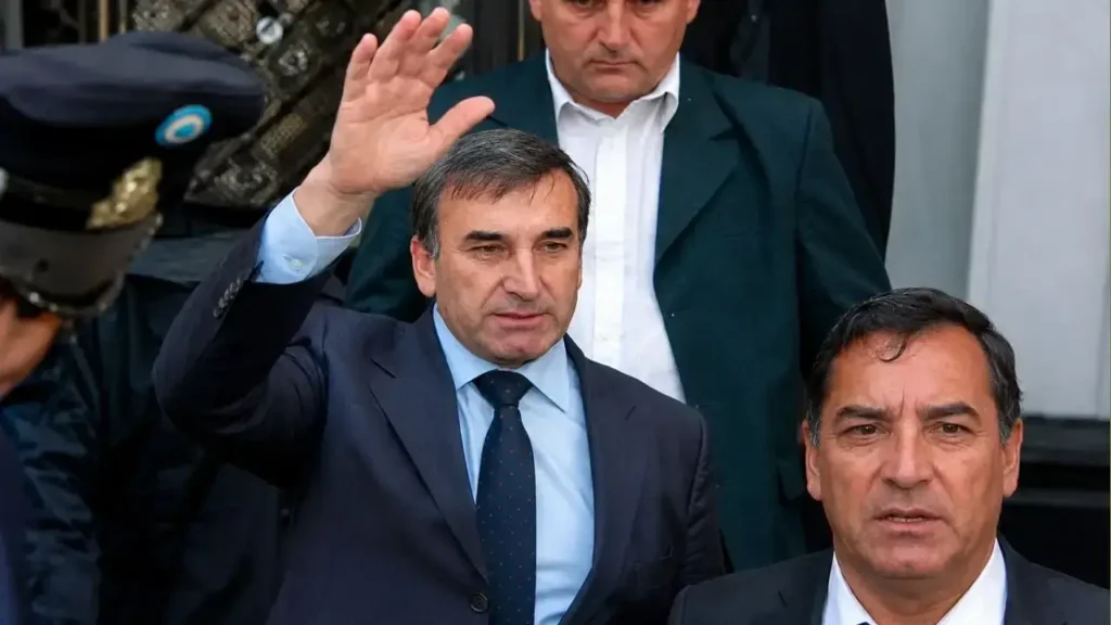 Luis Patti quizo lanzar los "piquetes armados". Descabellado.
